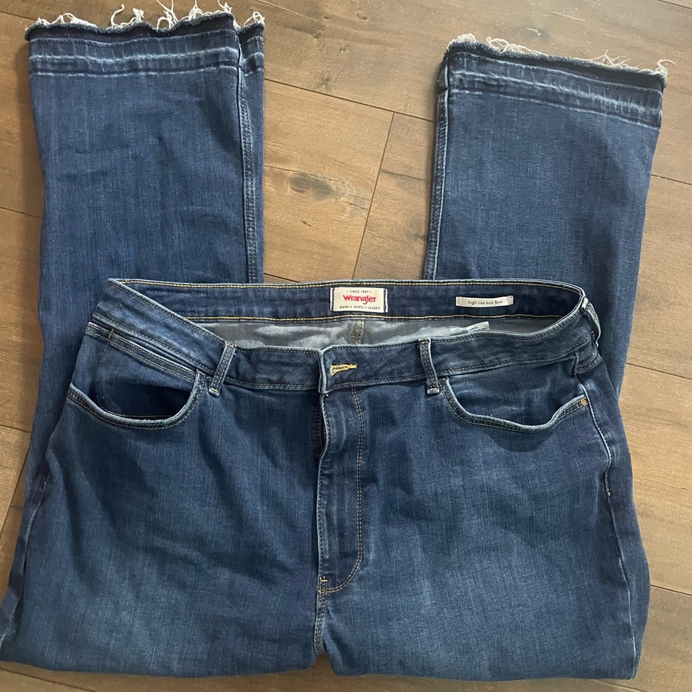 Wrangler fringe flare jeans size 18
